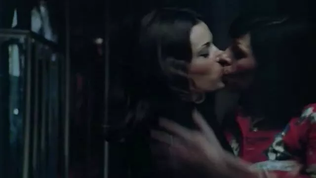 Masaje de lunares lesbianas xxx dia de las madres