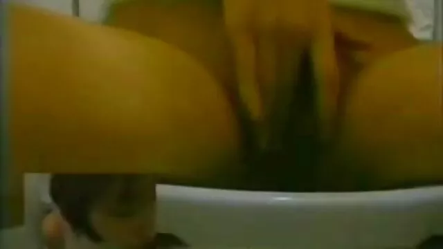 Joven chupando reina madres culonas calientes