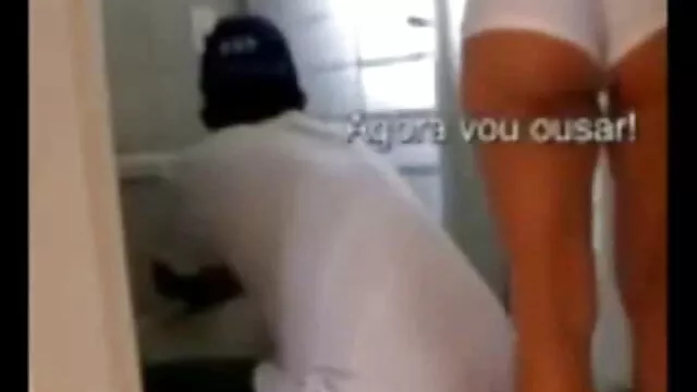 Papá despertó a su follando con mi madre dormida hija y la folló bien