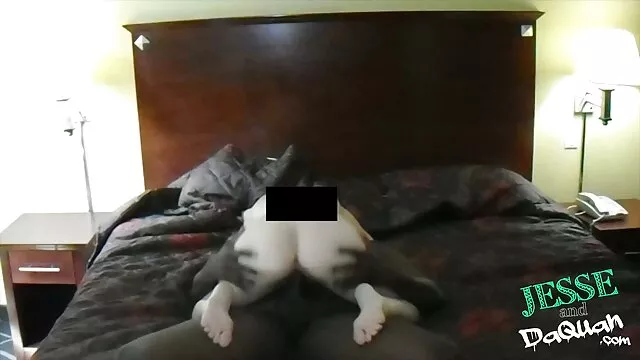 Maduro se folla a una sex mama son joven hermosa