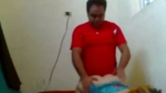 La morena llevó al hombre a un éxtasis madre e hija lesbianas videos vertiginoso