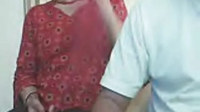 Estudiante simple se folla a una cogiendo madre e hija puta pelirroja