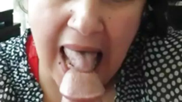 Morena apasionada mira a su amiga ser follada madres peludas con hijos por un amante negro