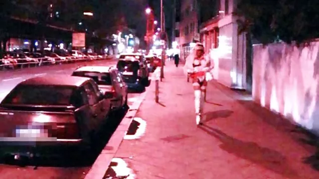 Creampie dentro de una hermosa rubia culona madre e hija serviporno