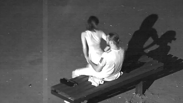 El tío madres e hijos x se folló a chicas jugosas, y ellas le pagaron gratamente