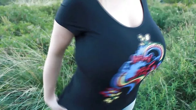 Filmado en primera persona como una perra madura se chupa una gran polla videos xxx con la mama de mi amigo y se corre en su cara