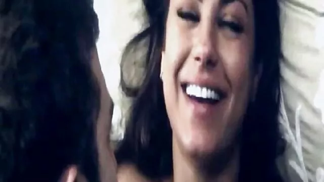 Lesbianas protagonizaron una verdadera masturbación caliente de me follo a mi mama en el baño todos los agujeros