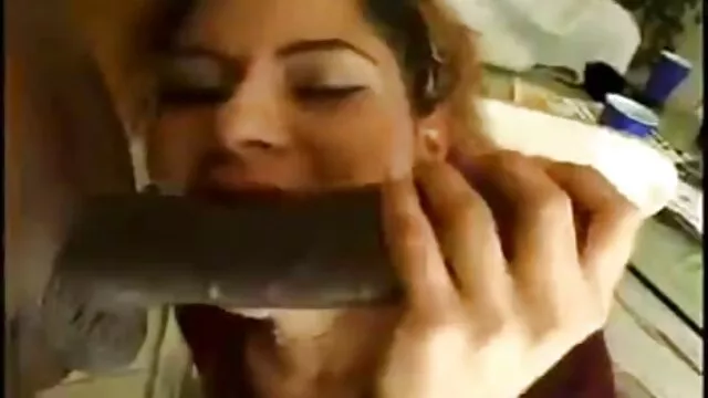 Linda japonesa chupa en el baño follando la mama de mi amigo