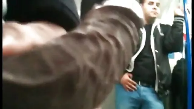 Atrapada en deseos lésbicos culiando a la mama de mi amigo