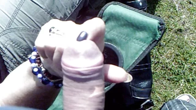 Chica seducida y follada por un videos xxx mama e hijo jugador adicto al juego